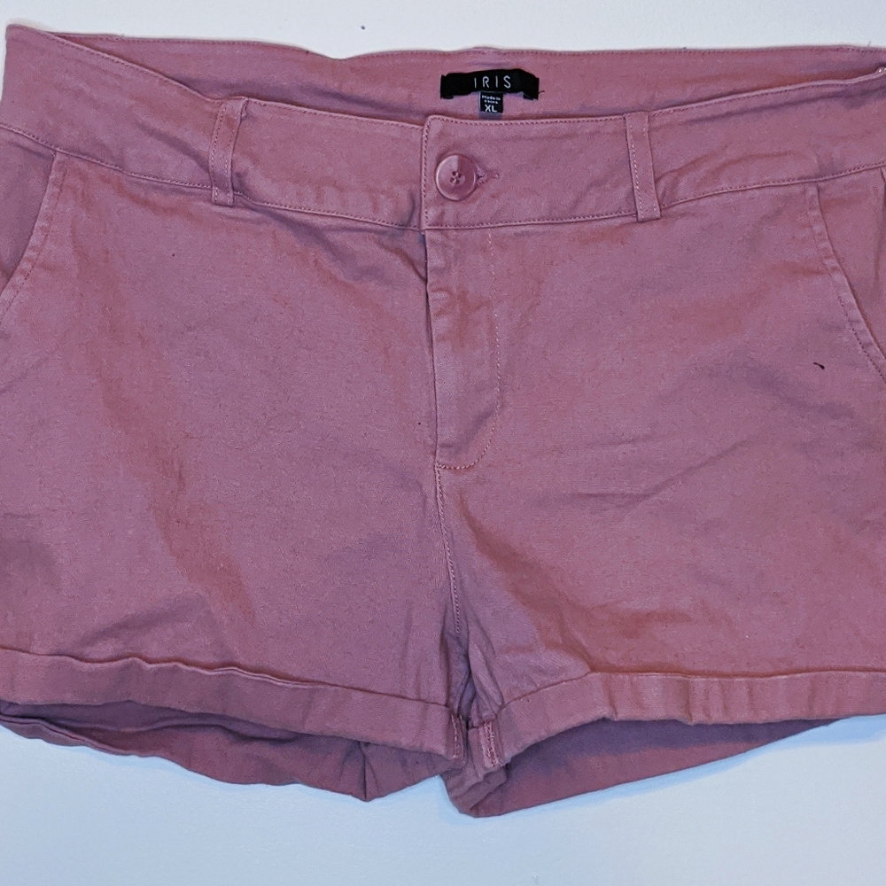 Iris soft linen pink shorts size XL (fits 13)